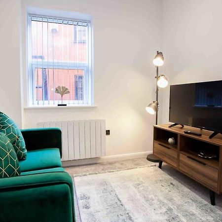 Modern & Stylish 1 Bedroom Apartment In Bolton Exteriör bild